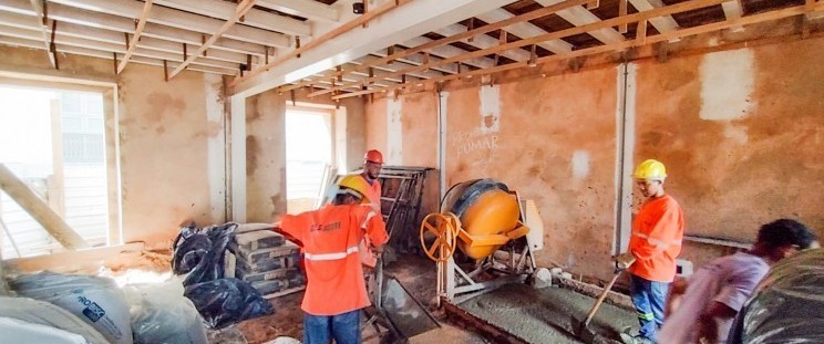 As obras de reforma do prédio onde funcionou o 1º Distrito de Polícia Civil da capital maranhense, localizado no Centro Histórico de São Luís, estão sendo realizadas pelo Governo do Estado, por intermédio da Secretaria das Cidades e Desenvolvimento Urbano (Secid), e fazem parte do Programa Nosso Centro. Logo após a revitalização, o sobrado deverá ser destinado à promoção de atividades institucionais.