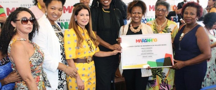 O Governo do Maranhão realizou, nesta terça-feira (4), a entrega simbólica do Centro de Referência da Mulher Negra. O equipamento público vai funcionar no antigo Centro Caixeiral, localizado na Praça Benedito Leite, Centro Histórico de São Luís.