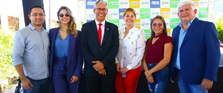 Uma ação conjunta firmada entre o Governo do Estado e a Prefeitura de São José de Ribamar garantiu, na manhã desta sexta-feira (10), a entrega de títulos de regularização fundiária a 126 famílias do bairro Renascer, no município de São José de Ribamar.