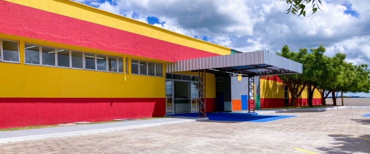 As obras de reforma do Hospital Municipal da cidade de Buritirana, localizada na região Oeste Maranhense, seguem em ritmo acelerado. Com 98% dos trabalhos concluídos, a previsão é que o novo equipamento público seja entregue à população ainda neste mês de junho.