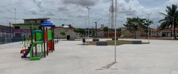 O Governo do Estado, por meio da Secretaria das Cidades e Desenvolvimento Urbano (Secid), avança com o Programa de Construção e Revitalização de Praças e Espaços Públicos em todo o Maranhão. Em São José de Ribamar, município da Grande Ilha, será inaugurada neste sábado (3), às 9h30, a Praça do Conjunto Village do Cohatrac.